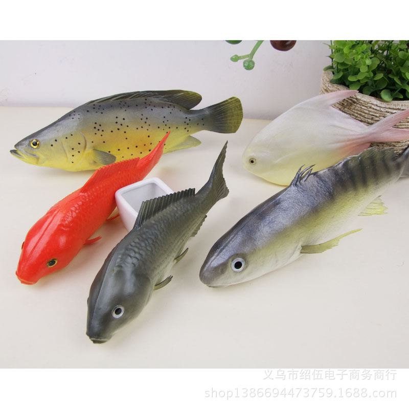 Simulated Fish Model Artificia - Party Games Graduation reseña y precio