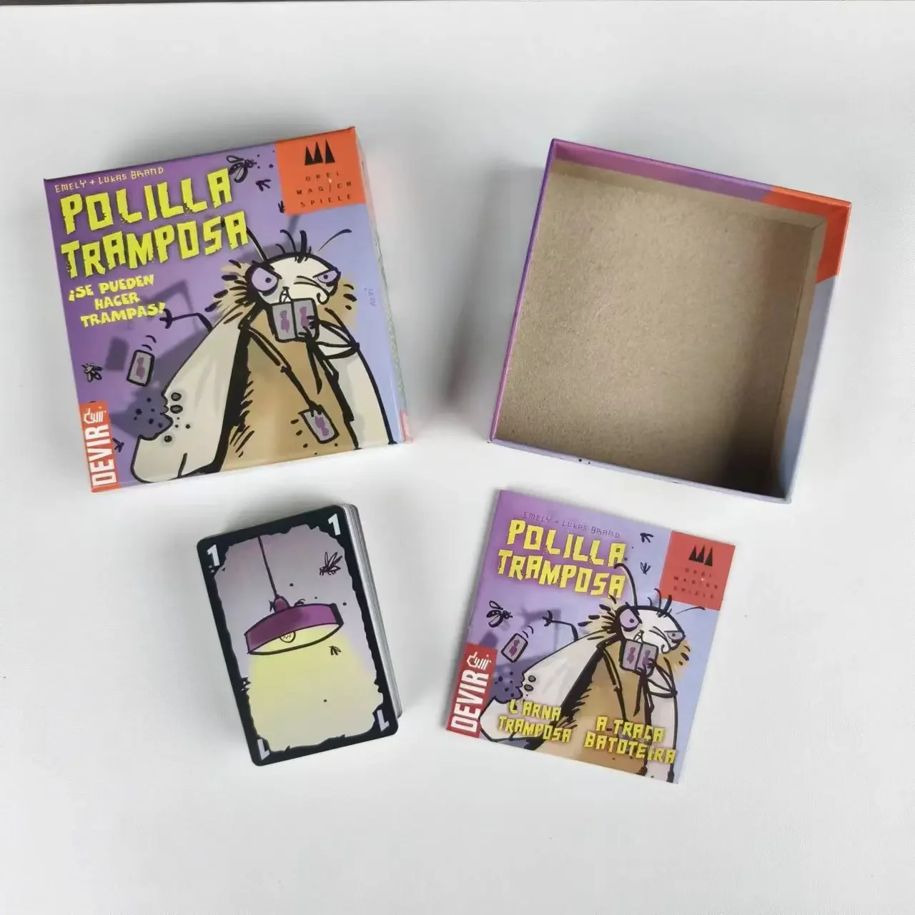 Cheating Moth Spanish Card Gam - Party Games Juego reseña y precio