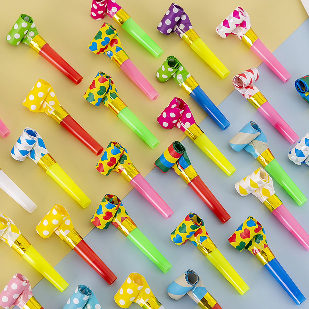 30PCS Colorful Whistles Toy Fu - Party Games Engagement reseña y precio
