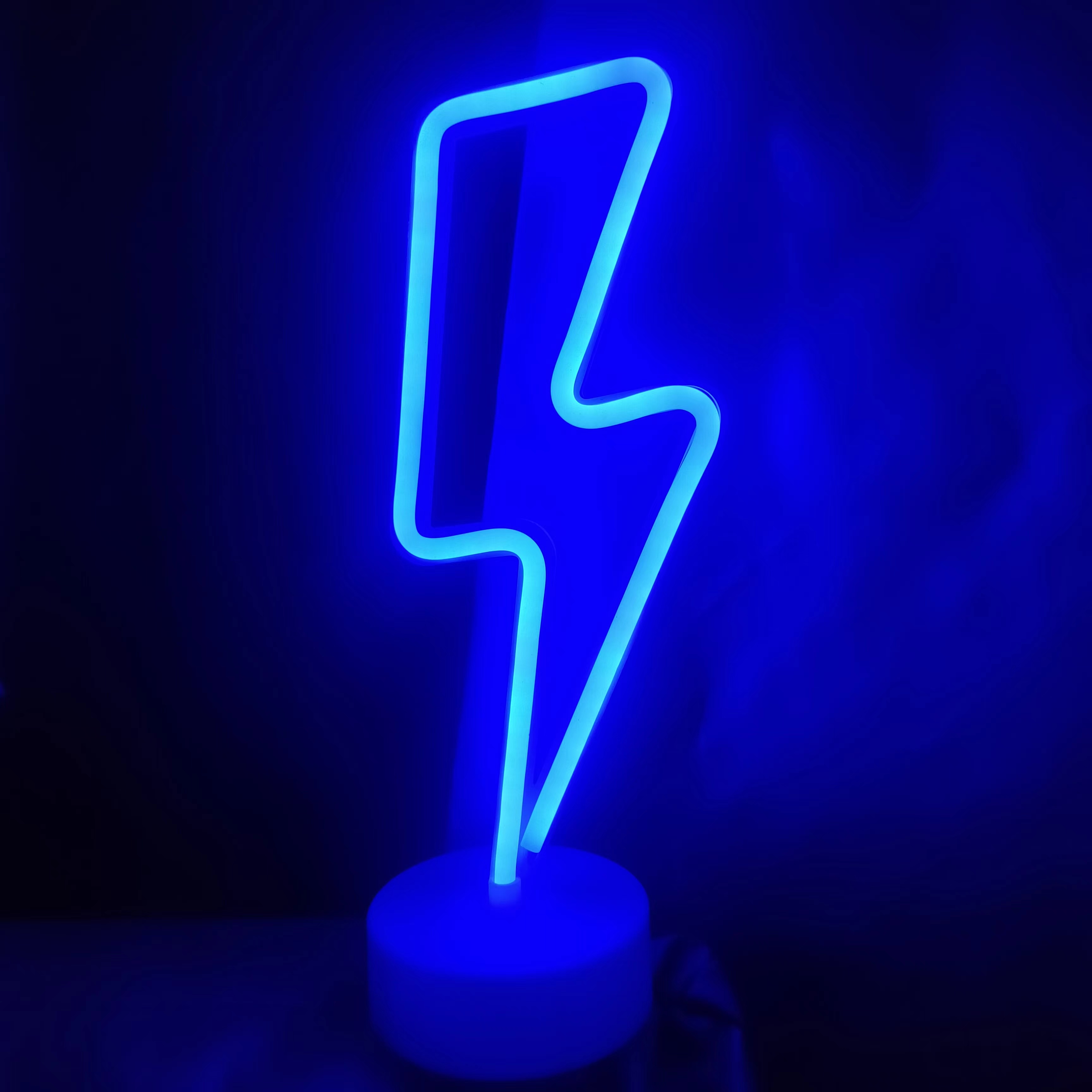 Lightning LED neon light, USB  - Party Games Girls Night reseña y precio