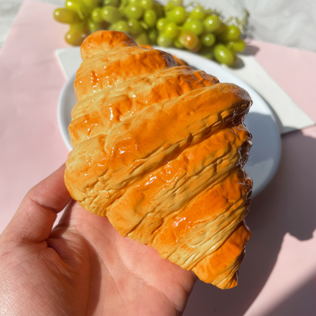 1Pc Artificial Croissant Fake  - Party Games Graduation reseña y precio